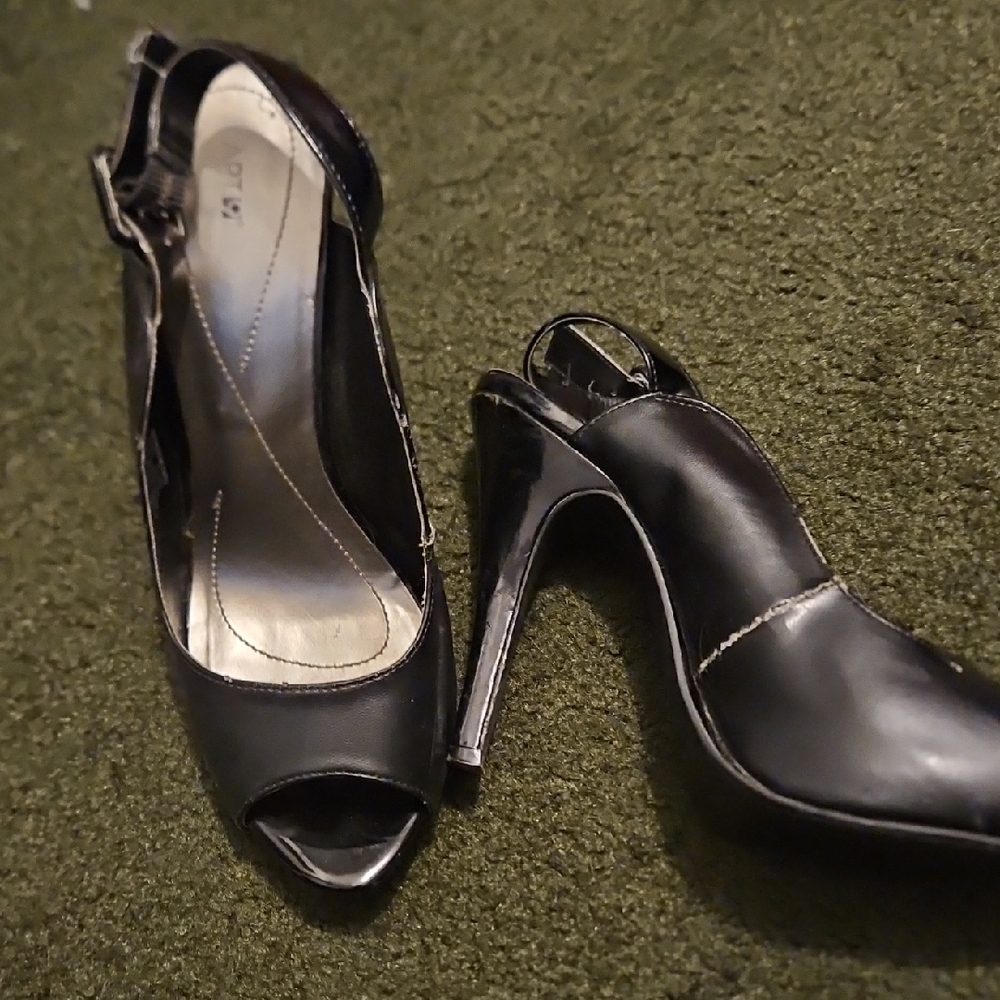 Apt. 9 Black Peep-Toe Slingback Heels